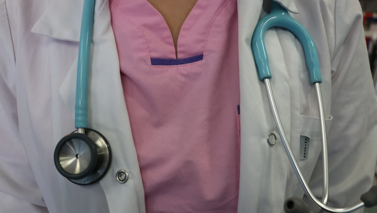 Są wyniki kontroli Rzecznika Praw Pacjenta w Szpitalnych Oddziałach Ratunkowych i Izbach Przyjęć w Śląskiem. Rzecznik wszczął postępowania po serii bulwersujących wydarzeń, do których doszło wiosną w szpitalach w Sosnowcu, Wodzisławiu Śląskim i Rydułtowach, Zawierciu i Dąbrowie Górniczej. Dwaj pacjenci zmarli. Wcześniej wiele godzin czekali na pomoc w izbach przyjęć.  