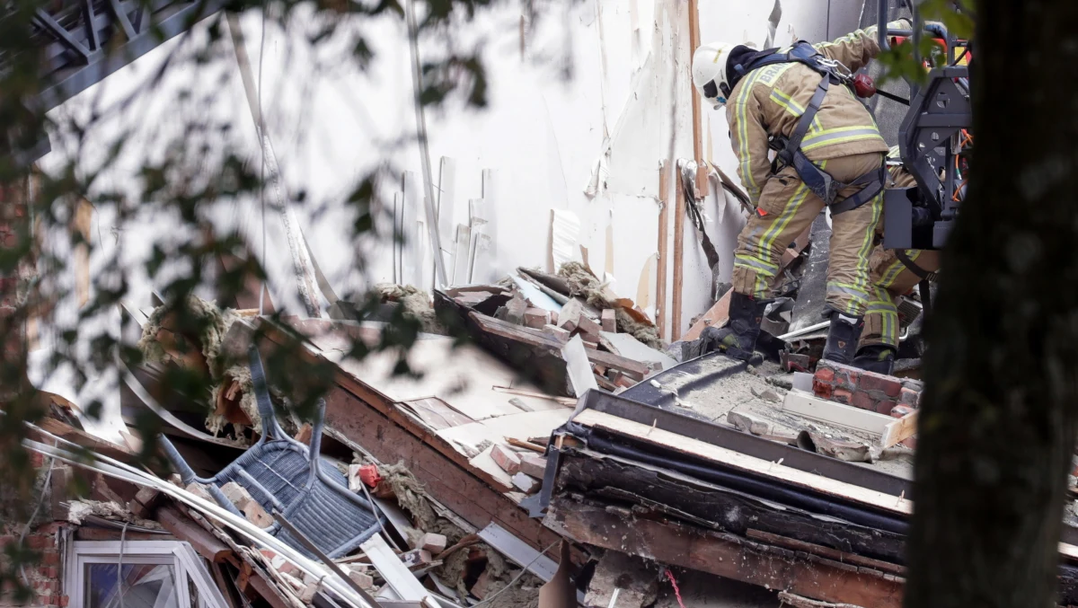 Kilka budynków zostało zniszczonych w wyniku eksplozji na przedmieściach belgijskiej Antwerpii, w miejscowości Wilrijk. Na razie nie wiadomo, co było przyczyną wybuchu. 