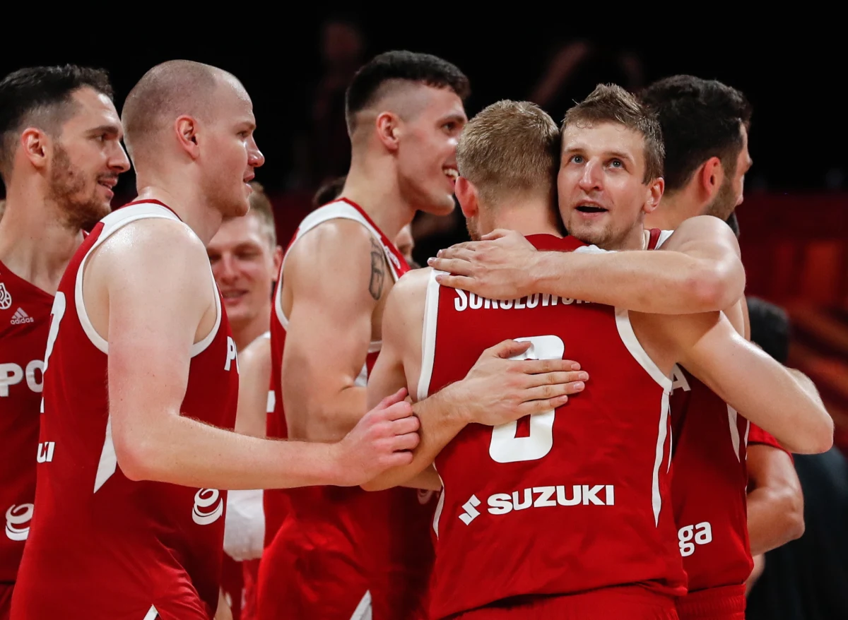 Reprezentacja Polski w swoim trzecim meczu w grupie A mistrzostw świata koszykarzy zmierzy się z Wybrzeżem Kości Słoniowej. Wygrana da jej komfortowy bilans 3-0 na początek drugiej fazy turnieju.