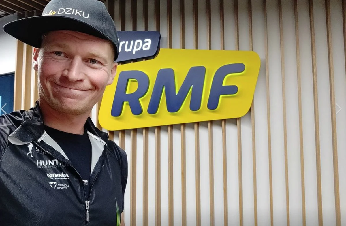 Człowiek od wyzwań ekstremalnych. Pokonuje - pływając, biegając i jeżdżąc na rowerze - setki, jeżeli nie tysiące, kilometrów. Pytany jak to robi, odpowiada: nie spinam się. Traktuję to na luzie. Na pytanie, czy nie czuje się jak król sportowego sado-maso, odpowiada: jestem polskim dzikiem z hawajskim luzem. "Nie do końca wszystko traktuję poważnie" - podkreśla. W rozmowie z dziennikarką RMF FM Urszulą Gwiazdą Adam Sułowski opowiada o swoich planach, odpoczynku, głowie i mięśniach. W ostatni weekend startował na Litwie na dystansie podwójnego Ironmana. Był siódmy.  