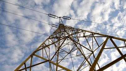 Podwyżki cen prądu dla gospodarstw domowych zamrożone? Decyzji wciąż nie ma 