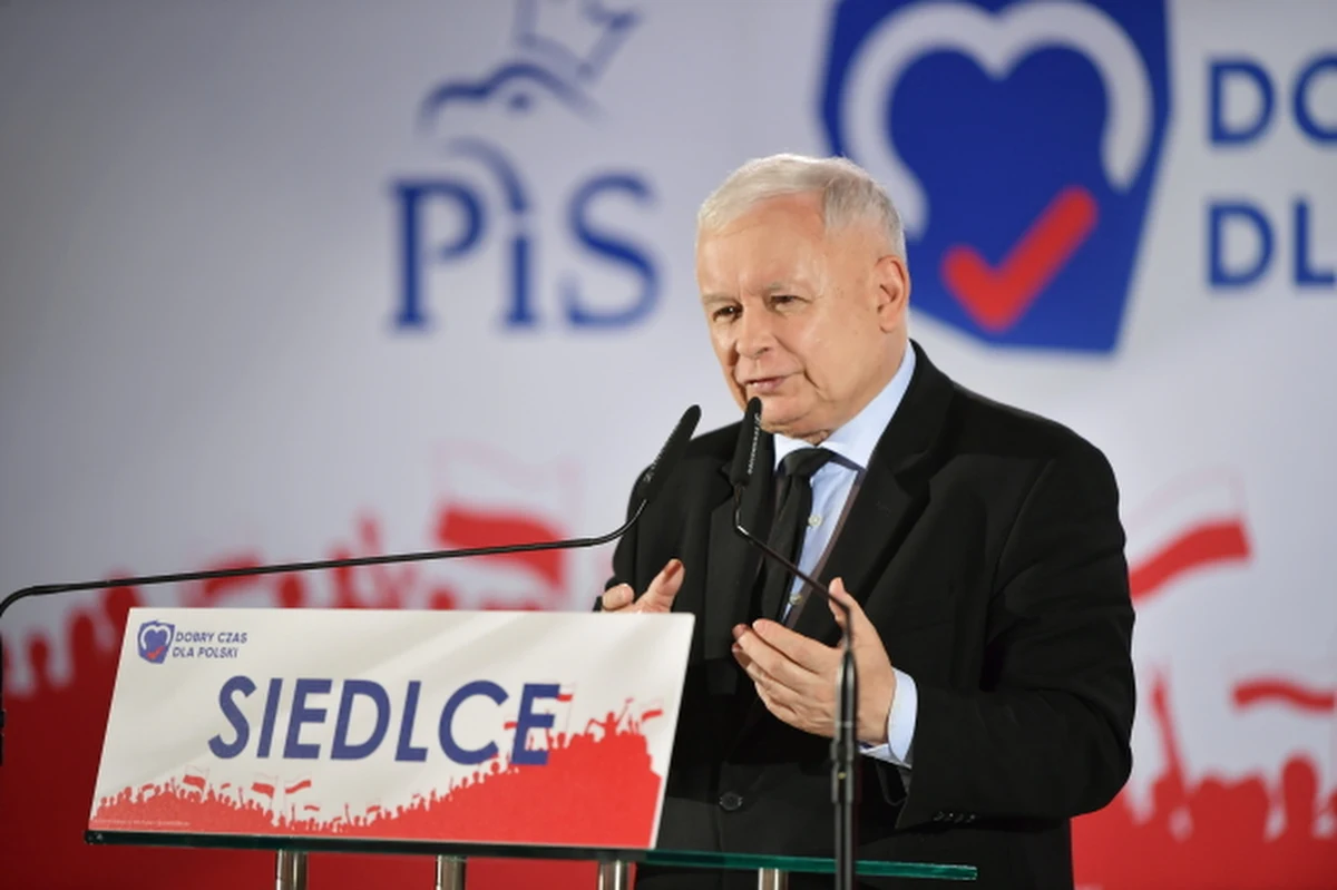 Podział obecnego województwa mazowieckiego na dwa, zapowiedział dziś w Siedlcach prezes PiS - Jarosław Kaczyński. Pierwsze z nich miałoby objąć teren Warszawy i okolic, drugie – pozostałą część województwa mazowieckiego. Według lidera PiS ma to rozwiązać problem zawyżania przez stolicę dochodu na mieszkańca w obrębie Mazowsza.