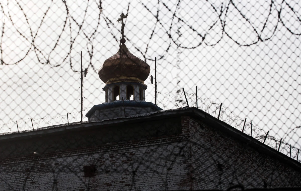 Wielokrotne naruszenie trybu organizacji zgromadzeń publicznych – taki jest powód skazania rosyjskiego aktywisty Konstantina Kotowa na cztery lata kolonii karnej. Na podstawie tego samego prawa został skazany w 2015 r. w głośnym procesie opozycjonista Ildar Dadin.