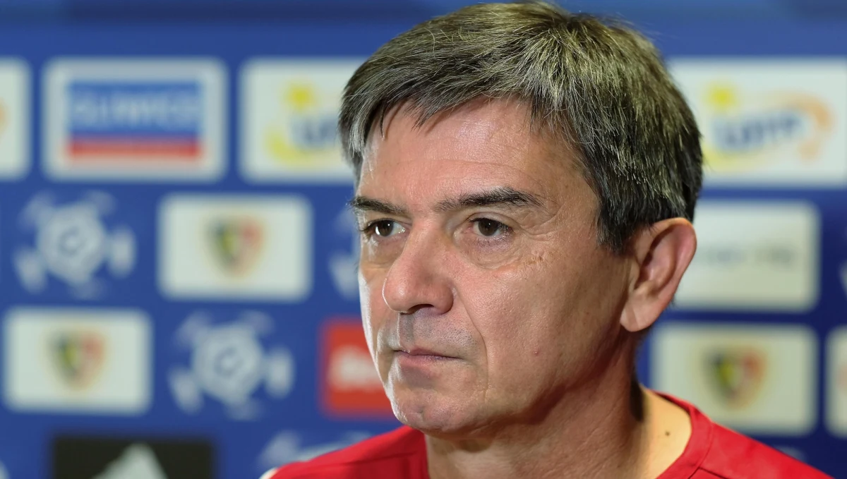 Trener piłkarzy mistrza Polski Piasta Gliwice Waldemar Fornalik przedłużył kontrakt z klubem o kolejne dwa lata. Były selekcjoner kadry narodowej pracuje w gliwickim zespole od 20 września 2017 roku.