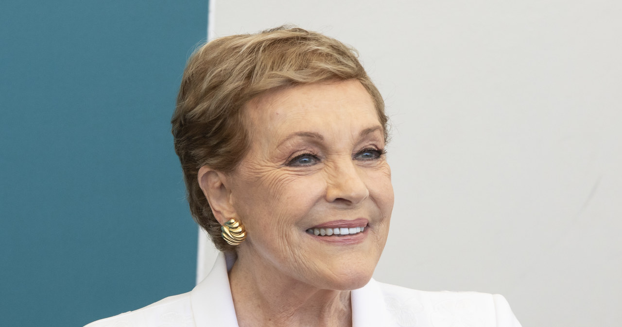 Brytyjska aktorka, która otrzymała Honorowego Lwa na Festiwalu Filmowym w Wenecji, Julie Andrews, wpisała się w historię kina rolami bohaterek z innych czasów. Pamiętamy jej kreacje także dzięki licznym kostiumom z epoki.