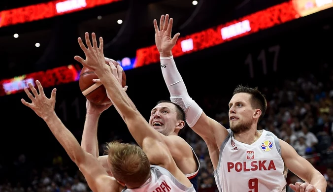 Polski kosz idzie w górę