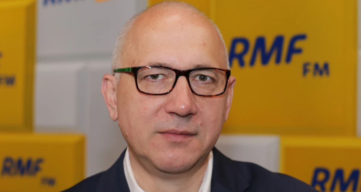 "Sporo brakuje, ale sprawy idą do przodu" - tak o programie Mieszkanie plus mówił Gość Krzysztofa Ziemca, szef sztabu PiS Joachim Brudziński. Mimo zapowiedzi rządu, że będzie sto tys. takich mieszkań, jest ich na razie 38 tysięcy. "Determinacja po stronie rządu jest. Były spory między autorami tej koncepcji, były różne wizje jeżeli chodzi o ludzi, którzy mieli ten program realizować. Nawet z pozycji byłego ministra spraw wewnętrznych i administracji widzę, jak trudno wyegzekwować czasami to, co wydaje się oczywiste - chociażby uzyskiwanie gruntów pod te inwestycje. Ale sprawy idą do przodu" - tłumaczył Brudziński. 