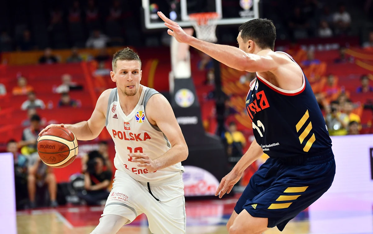 Reprezentacja Polski w przededniu meczu z Argentyną w drugiej fazie mistrzostw świata koszykarzy miała w chińskim Foshanie tylko jeden, wieczorny trening. „Nie kalkulujemy, chcemy rozegrać jak najlepszy mecz” – powiedział Łukasz Koszarek.