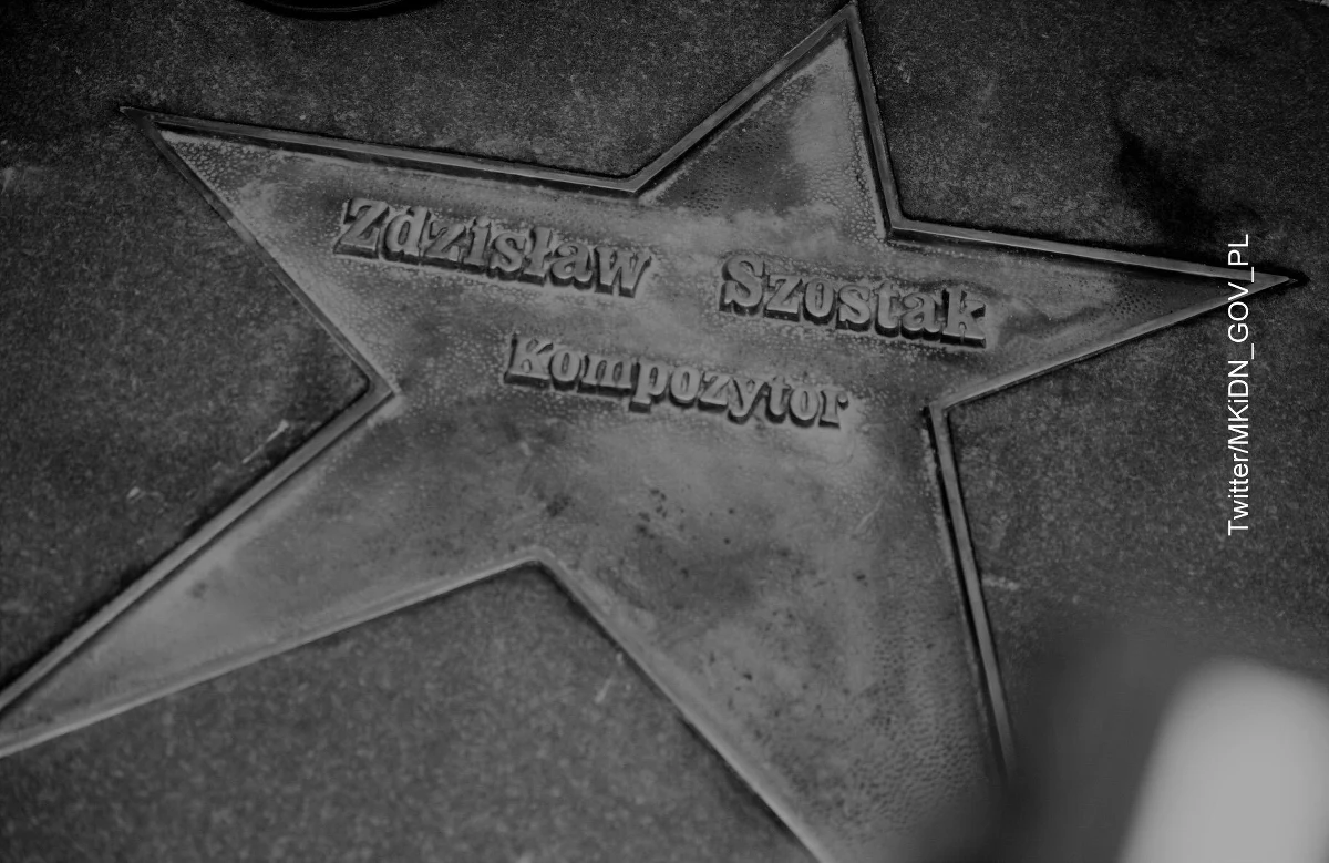 W wieku 89 lat zmarł kompozytor, dyrygent i twórca muzyki filmowej oraz pedagog Akademii Muzycznej w Łodzi prof. Zdzisław Szostak. "To wielka strata dla polskiej kultury i dla Łodzi" - podkreślił minister kultury i dziedzictwa narodowego, wicepremier Piotr Gliński.
