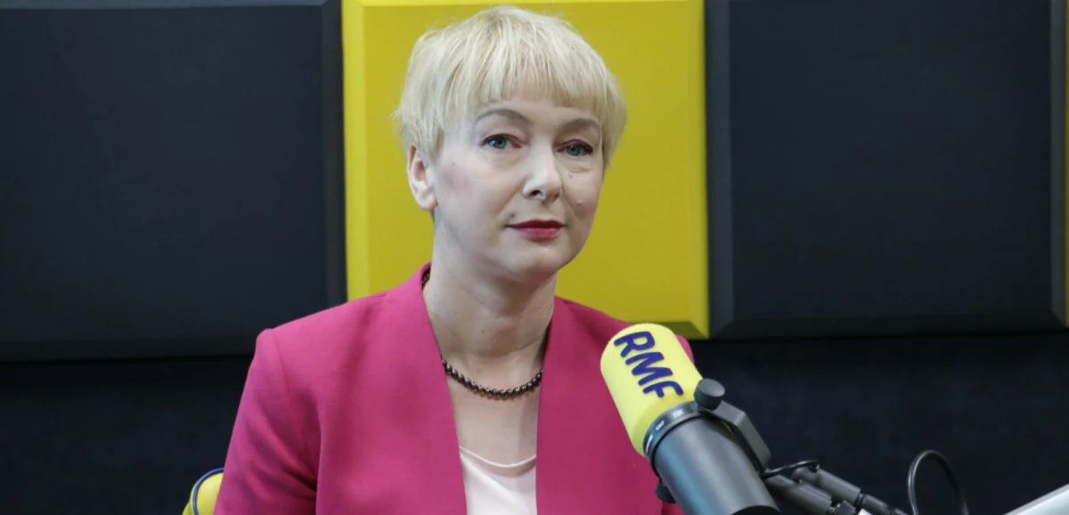"Dążymy do tego, żeby zarobki w Polsce były takie, jak w zachodniej Europie" - powiedziała w Porannej rozmowie w RMF FM posłanka Prawa i Sprawiedliwości Mirosława Stachowiak-Różecka. "Dążymy do dobrobytu, dążymy do tego, żeby Polacy dobrze zarabiali za swoją pracę" - dodała, odnosząc się do zaprezentowanych przez Jarosława Kaczyńskiego zapowiedzi podwyższania płacy minimalnej. 
