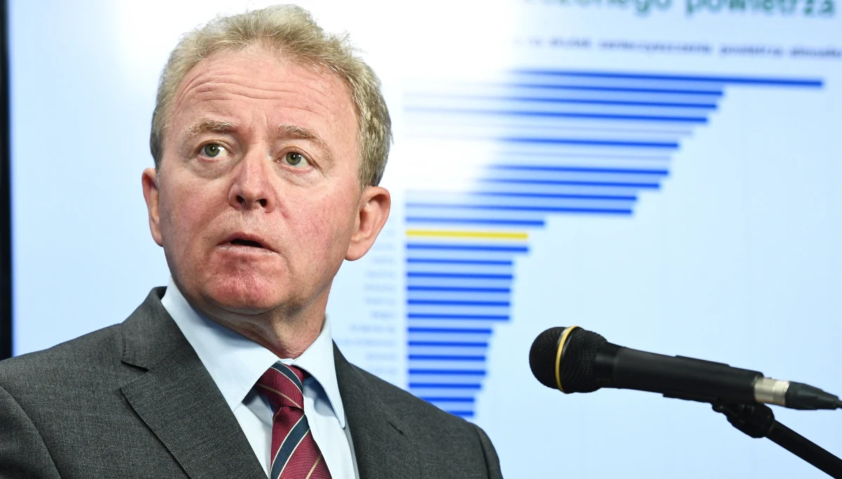 Europejski Urząd ds. Zwalczania Nadużyć Finansowych (OLAF) nie zamierza upublicznić końcowego raportu z dochodzenia ws. rozliczeń kosztów podróży Janusza Wojciechowskiego. Chodzi o lata 2009-2016. "Raporty końcowe OLAF podlegają ścisłym zasadom poufności" - oświadczenie tej treści otrzymała od Urzędu korespondentka RMF FM Katarzyna Szymańska-Borginon.