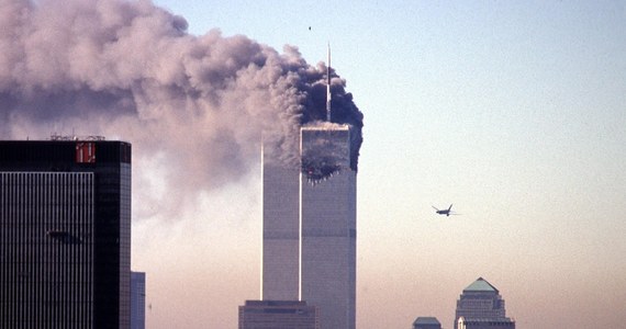 ​Cztery porwane samoloty, 19 gotowych na śmierć terrorystów, dwa zrównane z ziemią wieżowce WTC - symbole Nowego Jorku i potęgi gospodarczej USA - tyle było trzeba, aby 11 września 2001 r. pogrążyć Amerykę w chaosie. Dzisiaj mija 18. rocznica zamachów.