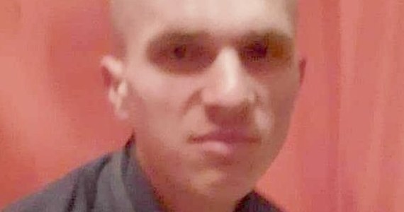 Policjanci z Elbląga prowadzą poszukiwania zaginionego Marka Olewnika. 19-latek ostatni raz był widziany 10 września rano. Od tego momentu nie wrócił do domu i nie nawiązał kontaktu z rodziną.