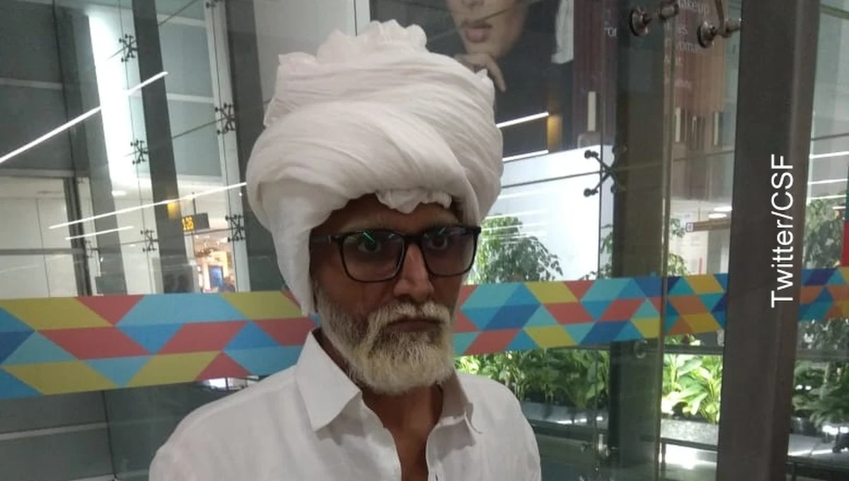 Siwa broda, okulary, turban, a nawet wózek inwalidzki – to wszystko miało pomóc 32-letniemu obywatelowi Indii przechytrzyć celników z Delhi. Mężczyzna udawał staruszka, by dostać się do samolotu lecącego do Nowego Jorku. Zamiar jednak się nie powiódł – podaje CNN.