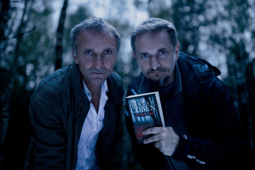 W 2020 roku odbędzie się premiera kolejnego polskiego serialu oryginalnego Netflix. "W głębi lasu" to adaptacja bestsellerowego thrillera Harlana Cobena o tym samym tytule. Nad serialem pracują już Leszek Dawid ("Jesteś Bogiem") i Bartosz Konopka ("Krew Boga").