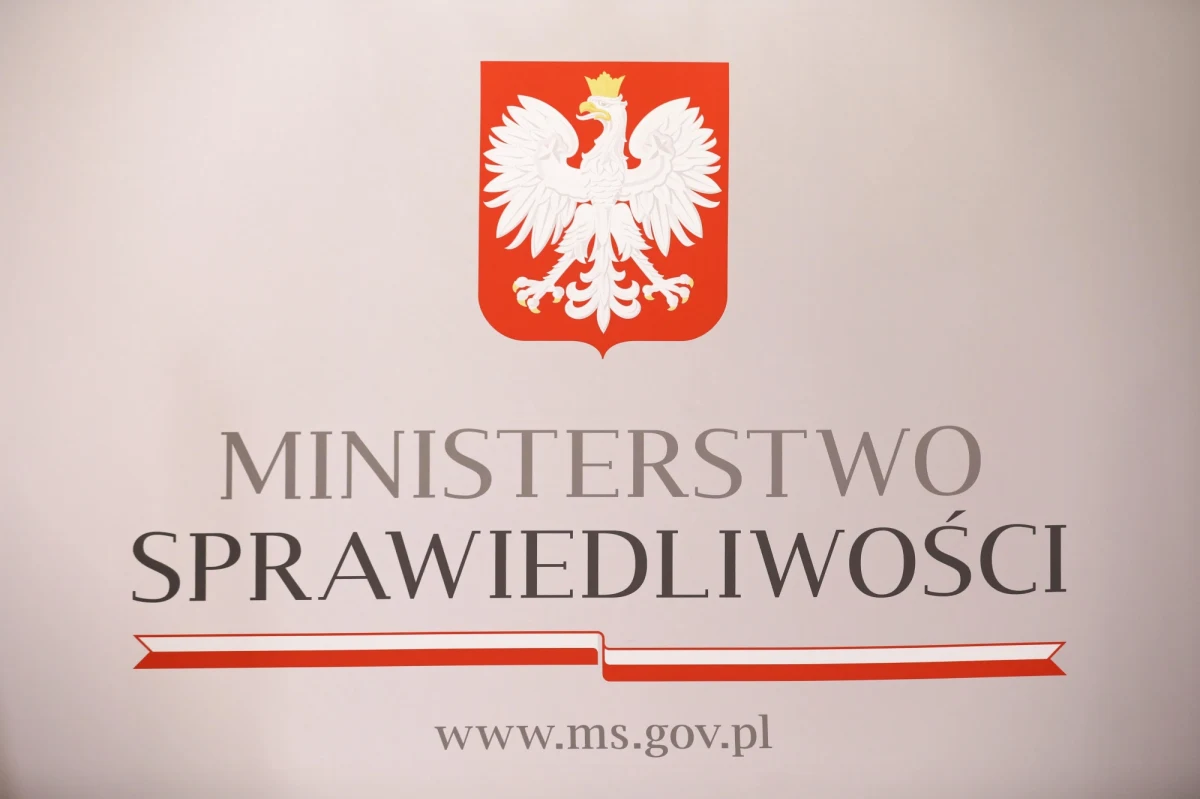 Śledztwo w sprawie afery hejterskiej w ministerstwie sprawiedliwości przeniesione z Warszawy do Lublina. Jak dowiedział się reporter RMF FM Krzysztof Zasada, postępowanie będzie prowadzić lubelska Prokuratura Regionalna. 