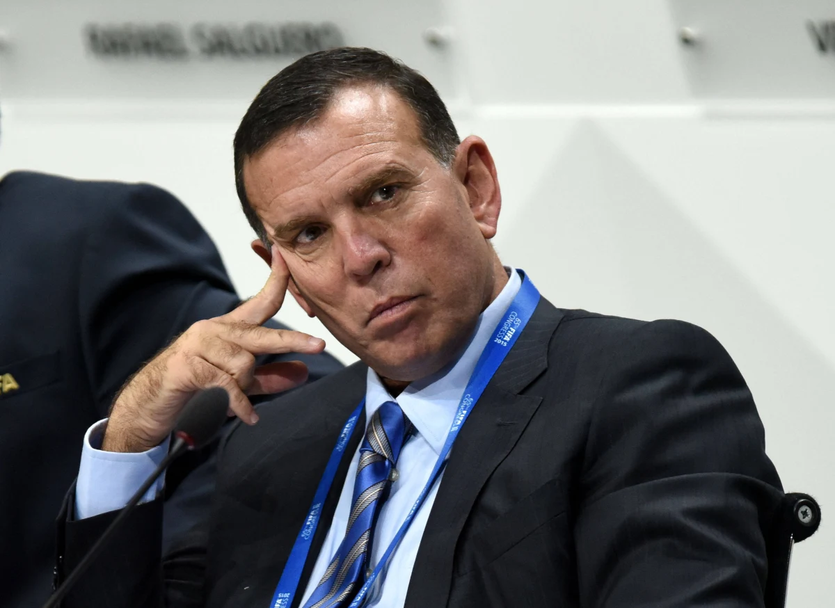 Dożywotnia dyskwalifikacja z wszelkiej aktywności futbolowej oraz 913 tysięcy euro grzywny – na takie kary został skazany były wiceprezydent Międzynarodowej Federacji Piłki Nożnej Juan Angel Napout. 