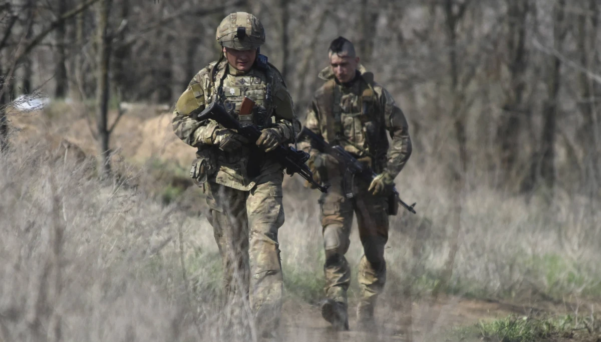 Władze tzw. Ługańskiej Republiki Ludowej na wschodzie Ukrainy przekazały władzom w Kijowie 54 więźniów, którzy odbywali wyroki za przestępstwa pospolite w więzieniach w zajętej przez separatystów części obwodu ługańskiego. 