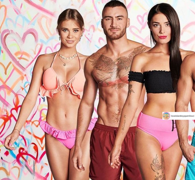 W ostatnim odcinku programu "Love Island. Wyspa miłości" wydarzyło się naprawdę sporo! Panowie stanęli przed trudnym wyborem partnerki na kolejny tydzień, co oznaczało, że ktoś musi pożegnać się z programem...