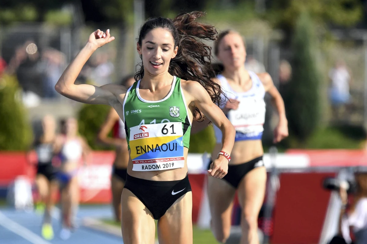 Sofia Ennaoui – wicemistrzyni Europy w biegu na 1500 m – nie wystąpi w rozpoczynających się 27 września mistrzostwach świata w Dausze. Powodem takiej decyzji są jej problemy ze zdrowiem – stan zapalny ścięgien Achillesa i ból w kolanie.