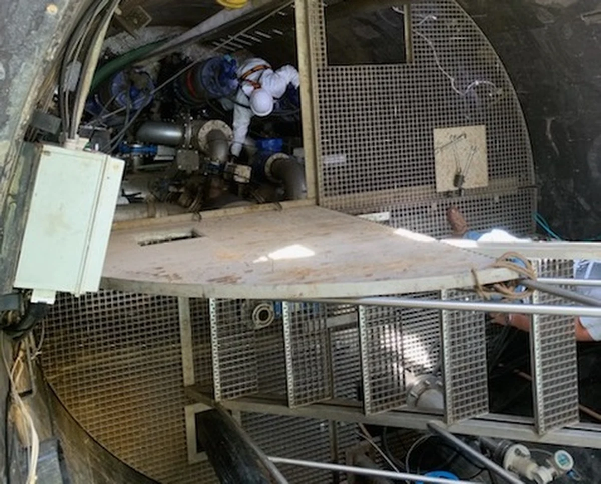 Awaria w przepompowni ścieków w Jaworznie na Śląsku. Od wczoraj z powodu rozszczelnienia się zbiornika ze ściekami część nieczystości trafia do Przemszy.
