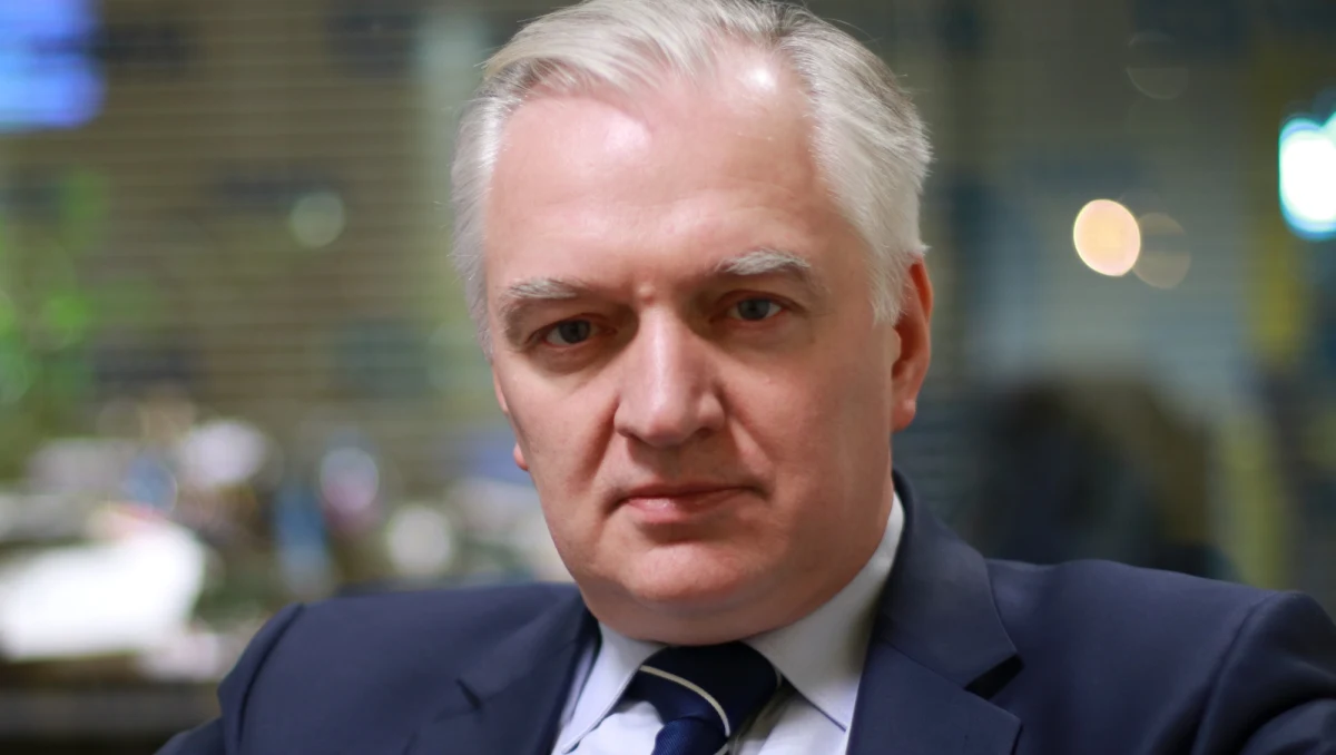 PiS chce uzależnić badania naukowe od "racji stanu" - wynika z programu partii. Minister nauki Jarosław Gowin uspokaja w Onecie, że nie ma mowy o ograniczeniu badań. "W wyjątkowych przypadkach racja stanu może kształtować badania naukowe" - mówi Onetowi Gowin.