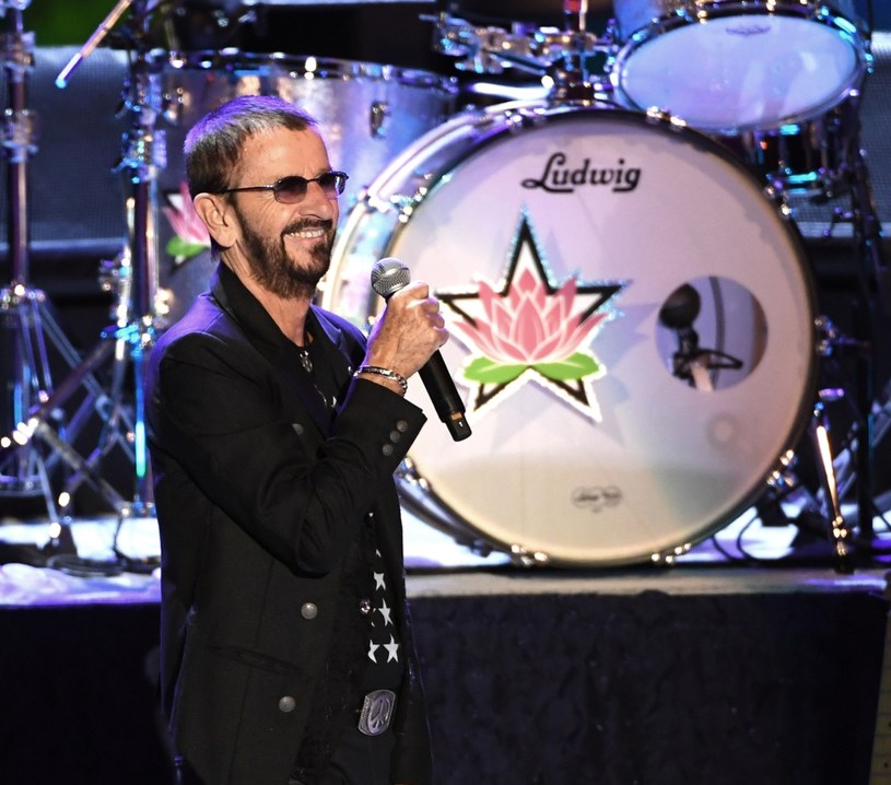 25 października do sklepów trafi nowa płyta "What's My Name" Ringo Starra. Perkusistę w studiu wspomógł m.in. kolega z The Beatles Paul McCartney.