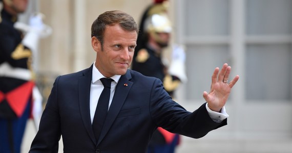 Specjalna aplikacja smartfony stworzona została na zamówienie Emmanuela Macrona. Prezydent Francji używa jej do codziennego kontrolowania na dystans… tempa pracy ministrów.
