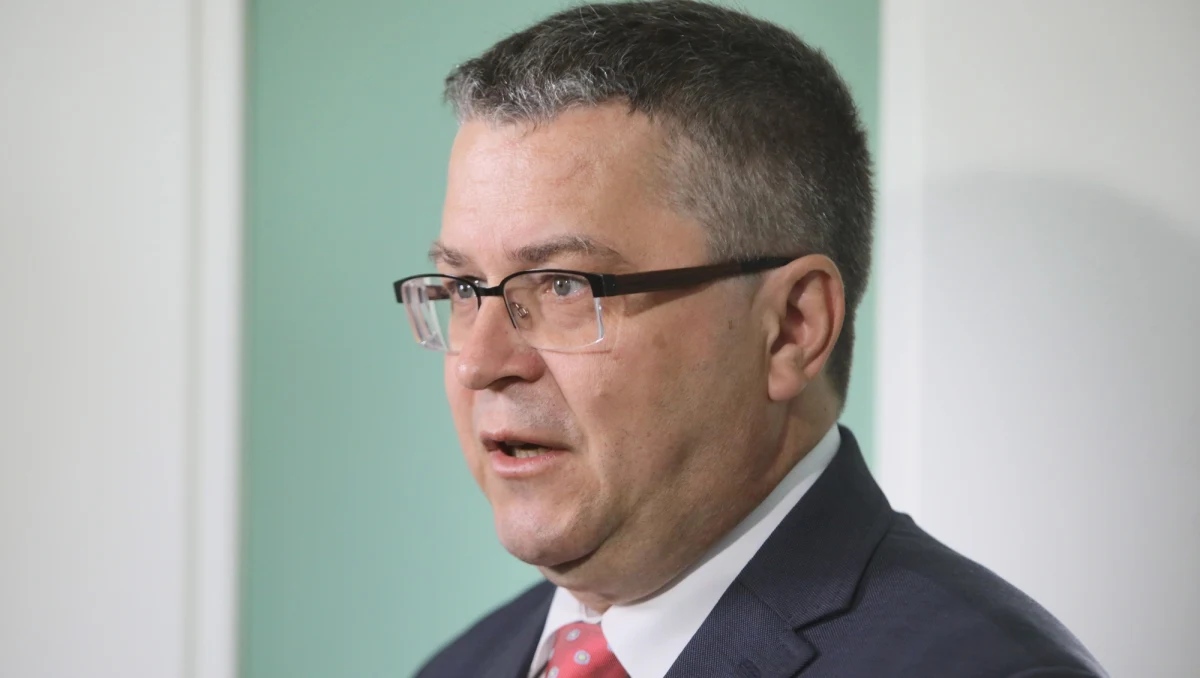 „Myślę, że postępowanie ws. wpisów w internecie sędziego Jarosława Dudzicza w najbliższym czasie przejdzie do fazy podejmowania decyzji o kierunku, w jakim powinno się toczyć” - powiedział we wtorek prokurator krajowy Bogdan Święczkowski.