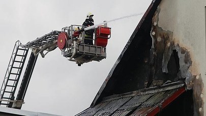 Pożar w szkole w Świerznie. Lekcje zawieszone