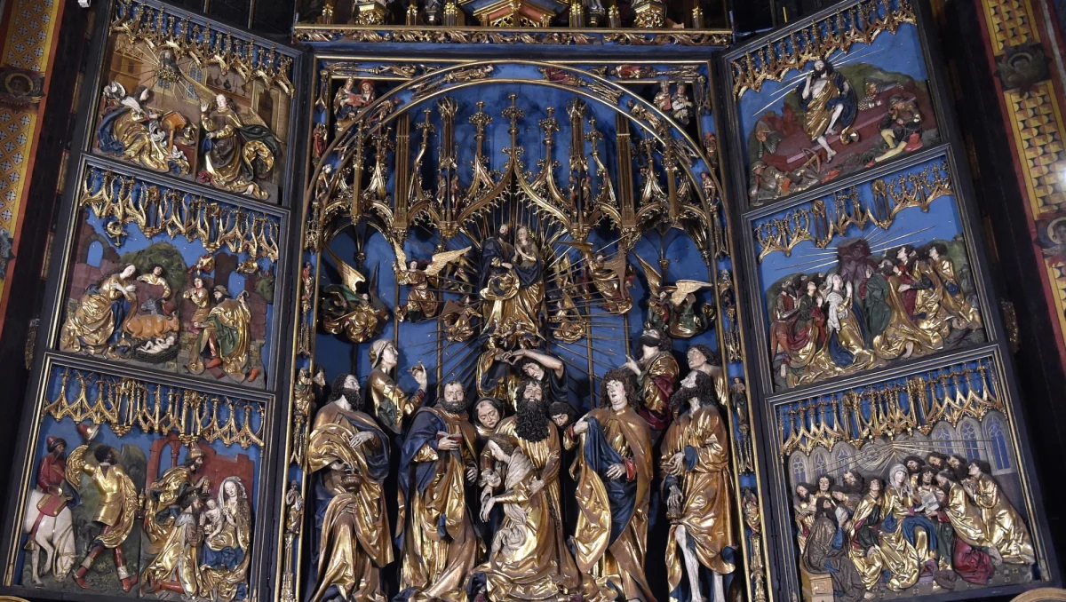 Restauratorzy podczas pracy nad odnową rzeźby św. Jakuba w Bazylice Mariackiej w Krakowie odkryli i odczytali datę 1486 r. Możliwe, że figury na ołtarzu dłuta Wita Stwosza zostały ukończone wcześniej, niż podają oficjalne źródła.