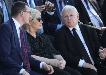 Kaczyński i Przyłębska na trybunie honorowej. To była decyzja kancelarii prezydenta