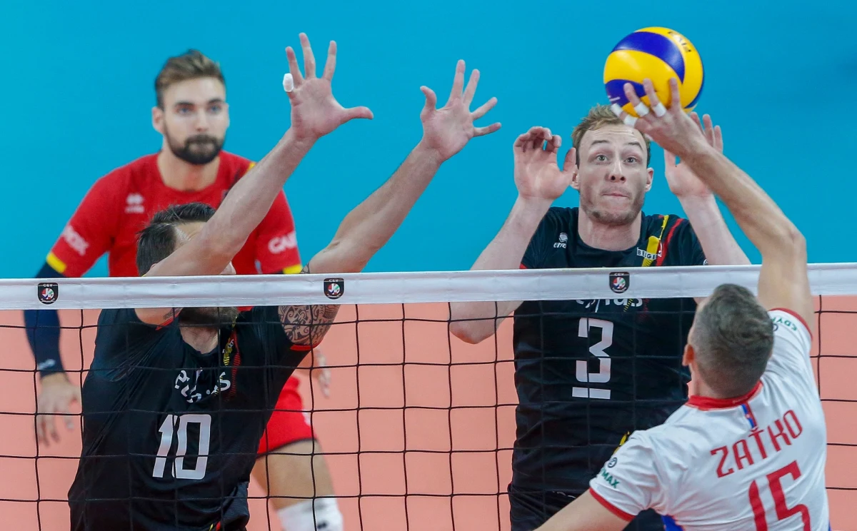 Grupa Azoty ZAKSA Kędzierzyn-Koźle poinformowała o rozwiązaniu kontraktu z Samem Deroo na prośbę siatkarza. Po rozstaniu z Belgiem, który był jednym z kluczowych zawodników mistrza Polski, trwają poszukiwania nowego przyjmującego.
