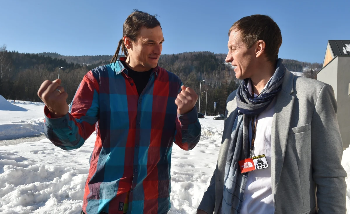 ​Adam Bielecki, Jarosław Botor oraz - mający od 2015 r. polskie obywatelstwo - Denis Urubko odbiorą w sobotę  podczas Festiwalu Górskiego w Lądku Zdroju najwyższe odznaczenie francuskie - Legię Honorową za akcję ratunkową himalaistki Elisabeth Revol na Nanga Parbat w styczniu 2018 roku.