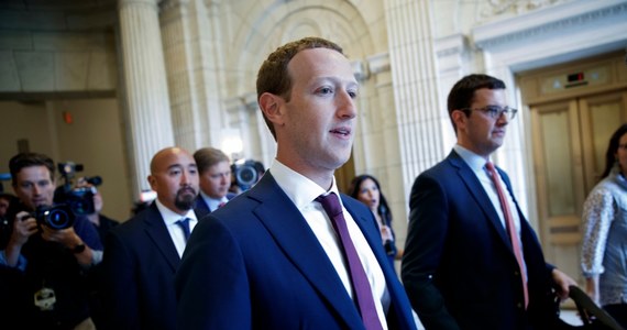 Krytycy branży technologicznej zasiadający w Senacie USA wezwali szefa Facebooka Marka Zuckerberga, aby sprzedał komunikator WhatsApp i platformę społecznościową Instagram i udowodnił, że zależy mu na ochronie danych - podała agencja Associated Press.