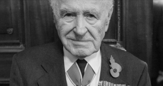 ​W wieku 91 lat w Wielkiej Brytanii zmarł Artur Rynkiewicz - ostatni żyjący minister Rządu RP na uchodźstwie - poinformowała ambasada RP w Londynie.