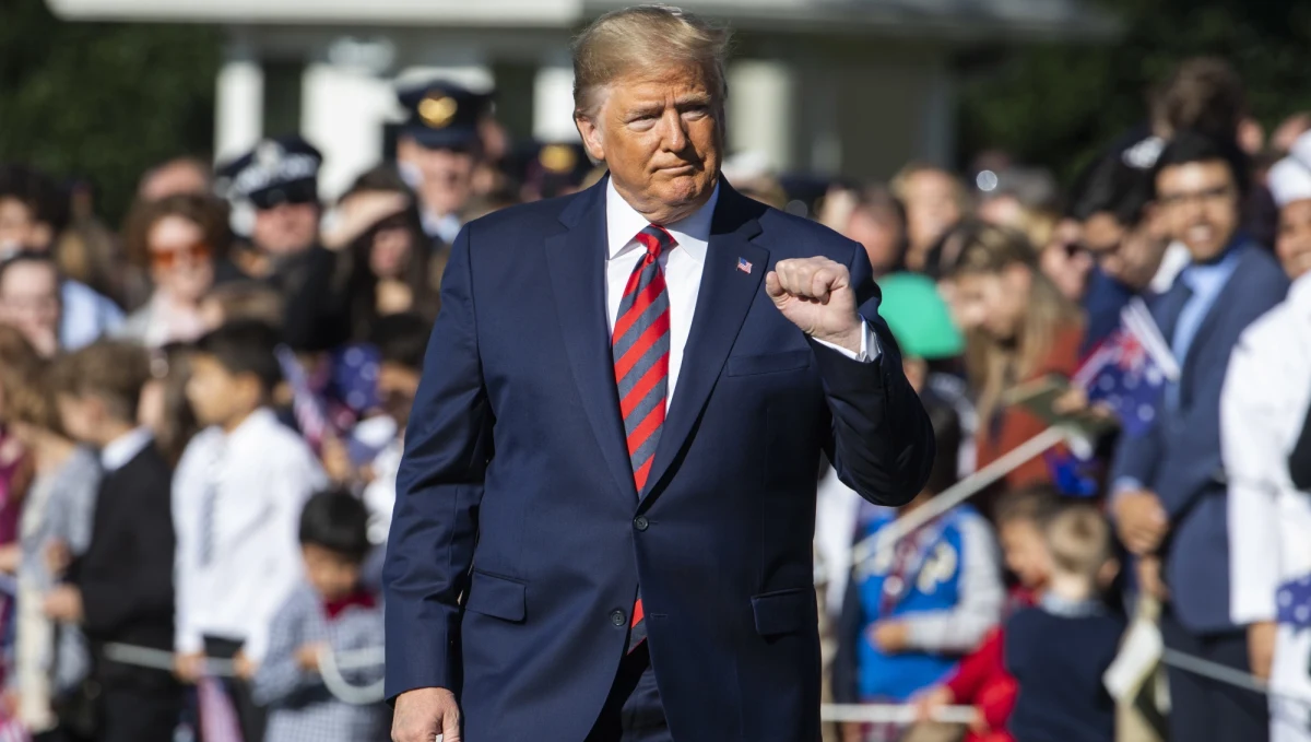 Prezydent Donald Trump powiedział w piątek, że USA nakładają sankcje na irański bank, nie podał jednak żadnych szczegółów. W środę prezydent zapowiedział nowe retorsje wobec Teheranu w związku z atakami na saudyjskie instalacje naftowe.