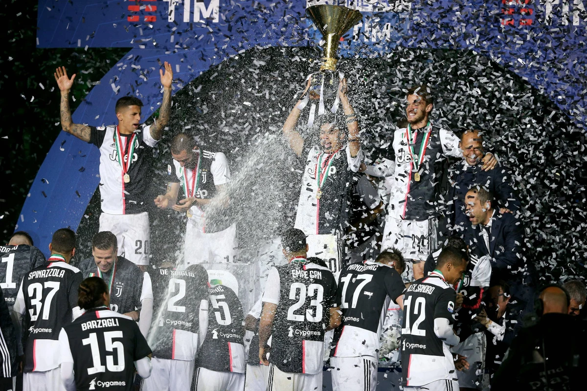 Piłkarski mistrz Włoch Juventus Turyn ogłosił, że w zakończonym 30 czerwca roku finansowym poniósł stratę netto w wysokości 39 mln euro. W poprzednim roku strata wynosiła 19,2 mln euro.