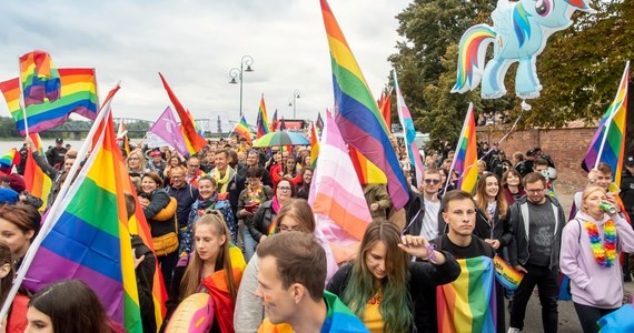 Marsz Równości przeszedł po raz trzeci ulicami Torunia. W tym roku odbył się pod hasłem "Dla życia i rodziny". Uczestniczyło w nim około 1000 osób. W mieście zarejestrowano tego dnia 13 różnych zgromadzeń, w tym kontrmanifestacji. 