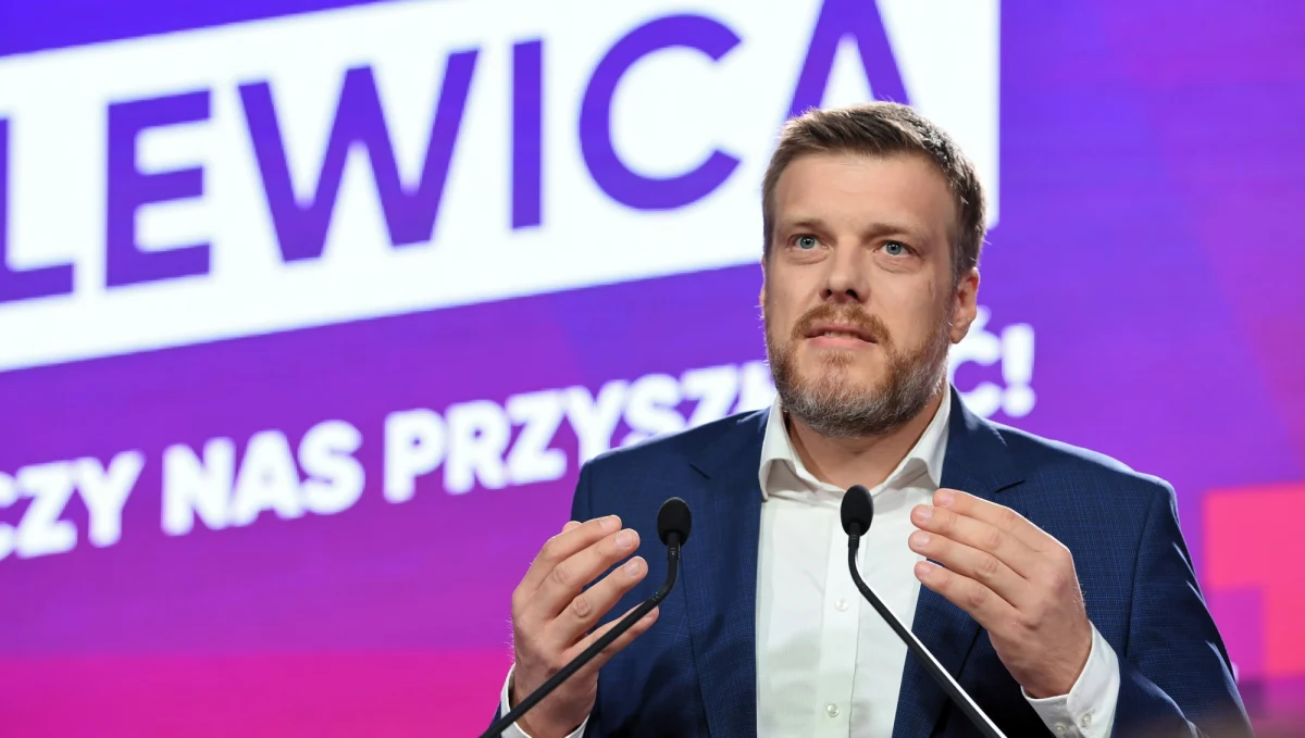 Lewica domaga się wyjaśnień od służb po materiale, który opublikował w sobotę "Superwizjer" TVN nt. oświadczenie majątkowego prezesa Najwyższej Izby Kontroli Mariana Banasia - poinformował lider Lewicy Razem Adrian Zandberg podczas konferencji prasowej w Koszalinie.