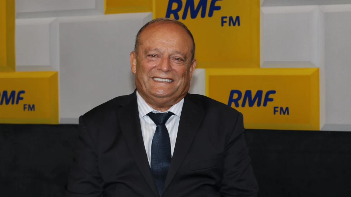 „Z dużym szacunkiem do Włodzimierza Czarzastego, ale nie byłem nigdy i nie będę (wypchaną marionetką – przyp. RMF FM). To, że wyrażałem swój pogląd i swoją opinię, to, że ja mam swoje zdanie na temat pewnych sytuacji dziejących się wokół nas, zmusiło mnie do podjęcia takiej, a nie innej decyzji” – powiedział w Porannej rozmowie w RMF FM Riad Haidar. Lider chełmskiej listy Koalicji Obywatelskiej, który wcześniej był związany z SLD, w ten sposób skomentował słowa Włodzimierza Czarzastego, który powiedział, że „wszyscy, którzy głosują na Lewicę, głosują na SLD, nie ma innej lewicy, są tylko wypchane marionetki”. 