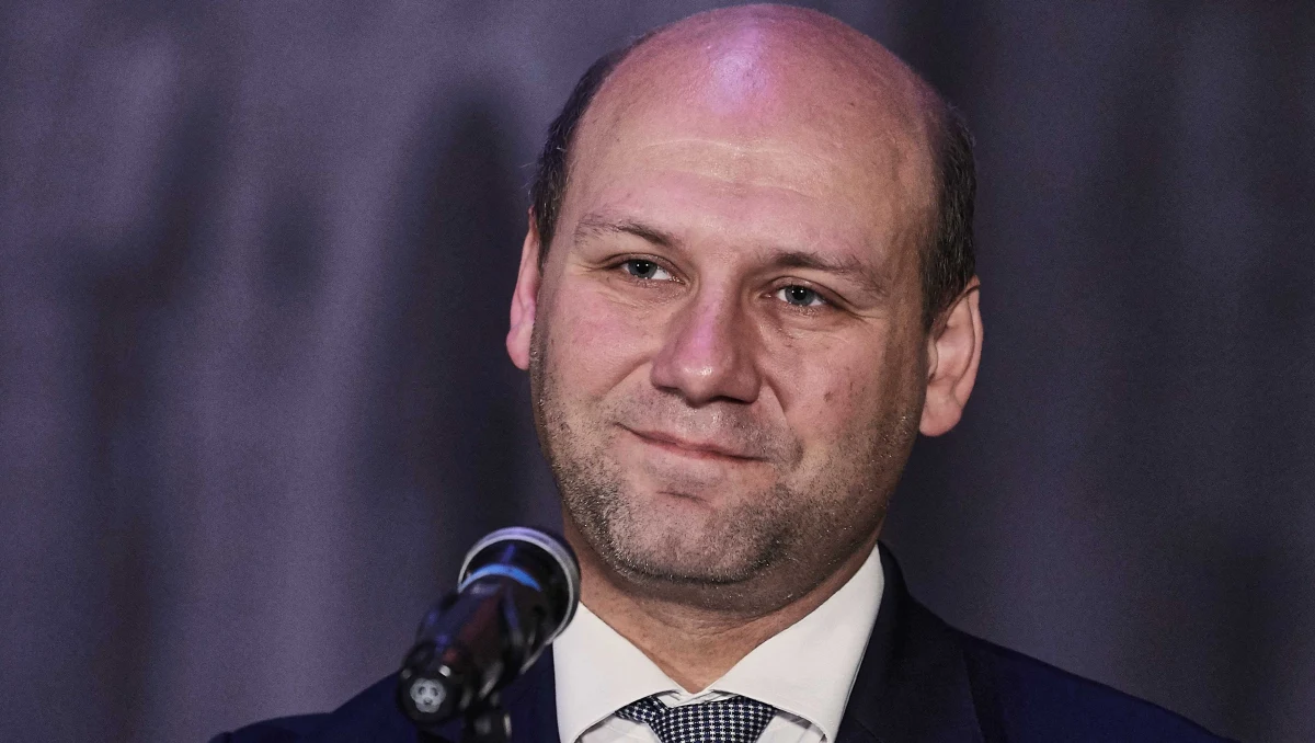 Pouczanki ze strony prezydenta Francji stają się już męczące; mam nadzieję, że Emmanuel Macron ma świadomość tego, jak wiele Polska wykonała już w zakresie starań w kwestii redukcji CO2 – mówi PAP wiceszef MSZ Szymon Szynkowski vel Sęk.