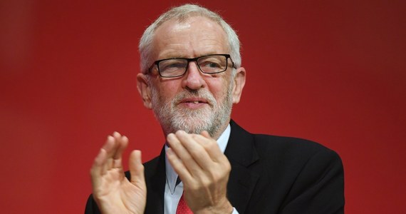 Opozycyjna Partia Pracy w Wielkiej Brytanii zapowiedziała, że jeśli dojdzie do władzy, w ciągu 20 lat wprowadzi czterodniowy tydzień pracy przy zachowaniu dotychczasowych wynagrodzeń. 
