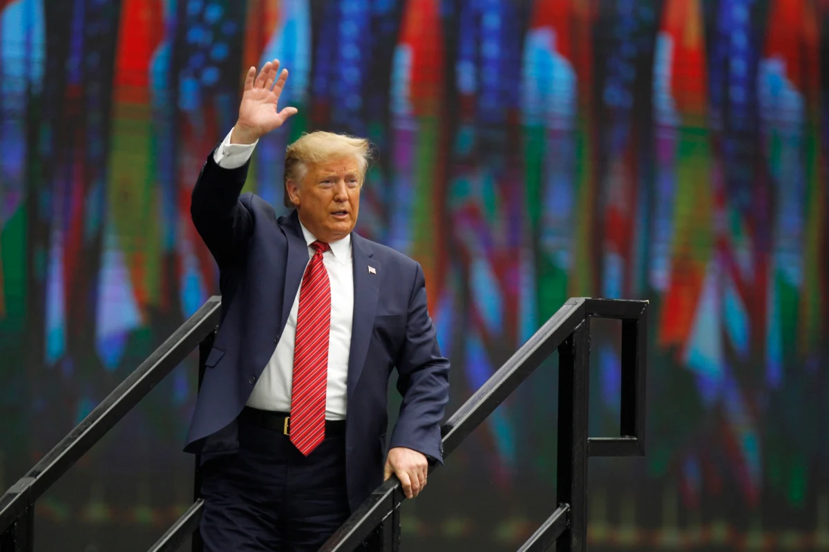 ​Wbrew zapowiedziom, Donald  Trump pojawił się na sesji klimatycznej ONZ. Były burmistrz Nowego Jorku - Michael Bloomberg, podziękował za to prezydentowi i dodał, że liczy iż wpłynie to na politykę dotyczącą zmian klimatycznych.