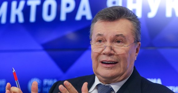 "Wiktor Janukowycz, obalony w 2014 roku były prorosyjski prezydent Ukrainy, który skazany został zaocznie na 13 lat więzienia za zdradę stanu, zamierza powrócić do swego kraju" - oświadczył jego obrońca Witalij Serdiuk.