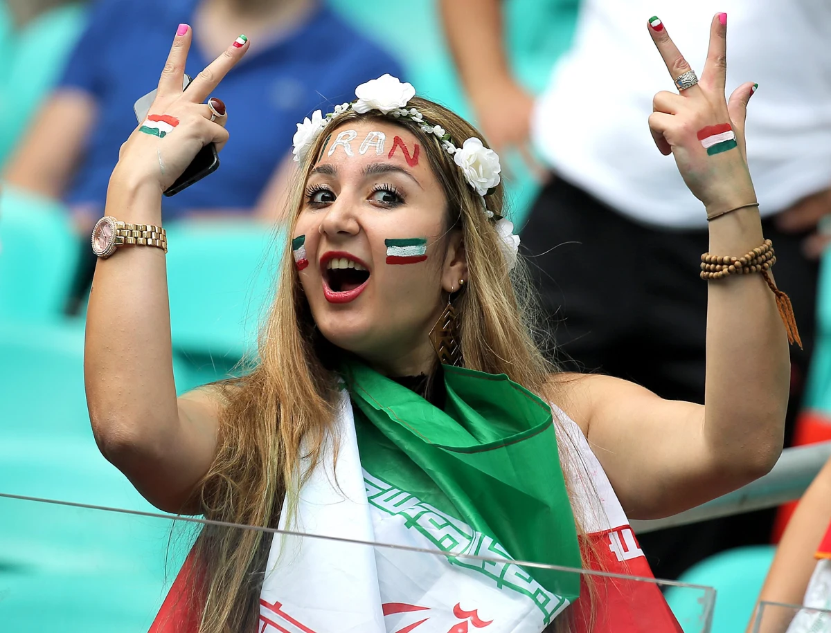 Około 4600 miejsc znajdzie się na specjalnej trybunie dla kobiet, z której będą one mogły oglądać na stadionie w Teheranie październikowy mecz eliminacji piłkarskich mistrzostw świata między Iranem a Kambodżą.