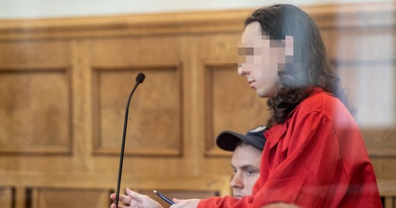 ​Sąd Okręgowy w Łodzi skazał na cztery lata więzienia 27-letniego Dawida Ł., oskarżonego o udział w zorganizowanej grupie przestępczej o charakterze zbrojnym. Celem grupy miało być prowadzenie działalności terrorystycznej.