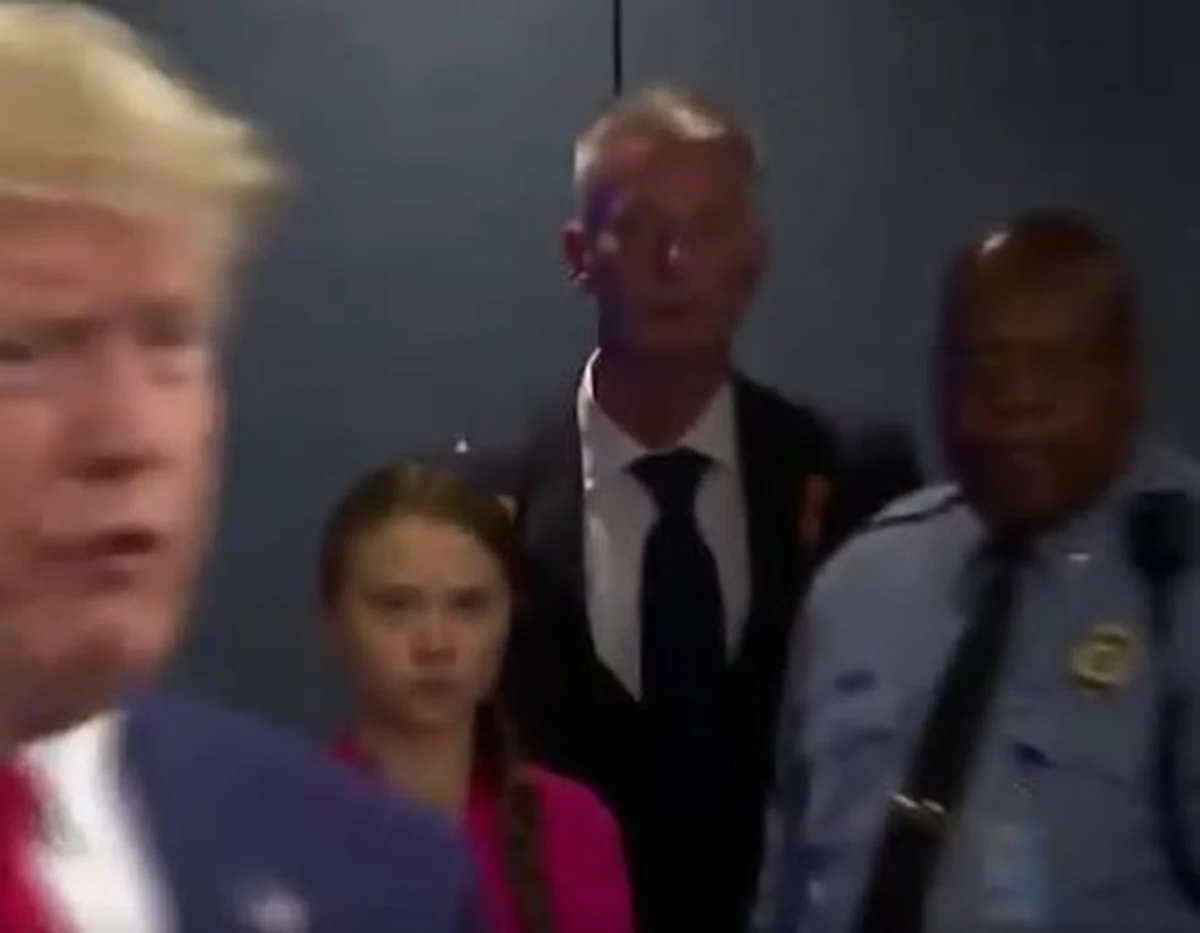 Furorę robi w internecie nagranie na którym 16-letnia szwedzka aktywistka Greta Thunberg patrzy na Donalda Trumpa. Nastolatka i amerykański prezydent minęli się w Nowym Jorku podczas szczytu klimatycznego. 