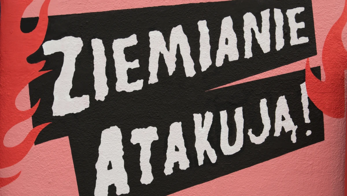 Eksperci są zgodni: cywilizacja, ład społeczny i gospodarczy są zagrożone skutkami katastrofy klimatycznej i środowiskowej. Według raportu z badań Kantar Polska, zatytułowanego "Ziemianie Atakują", prawie trzy czwarte Polaków uważa, że ziemia może być w niebezpieczeństwie – ale wielu z nich nie wie, jak sobie z tym poradzić.