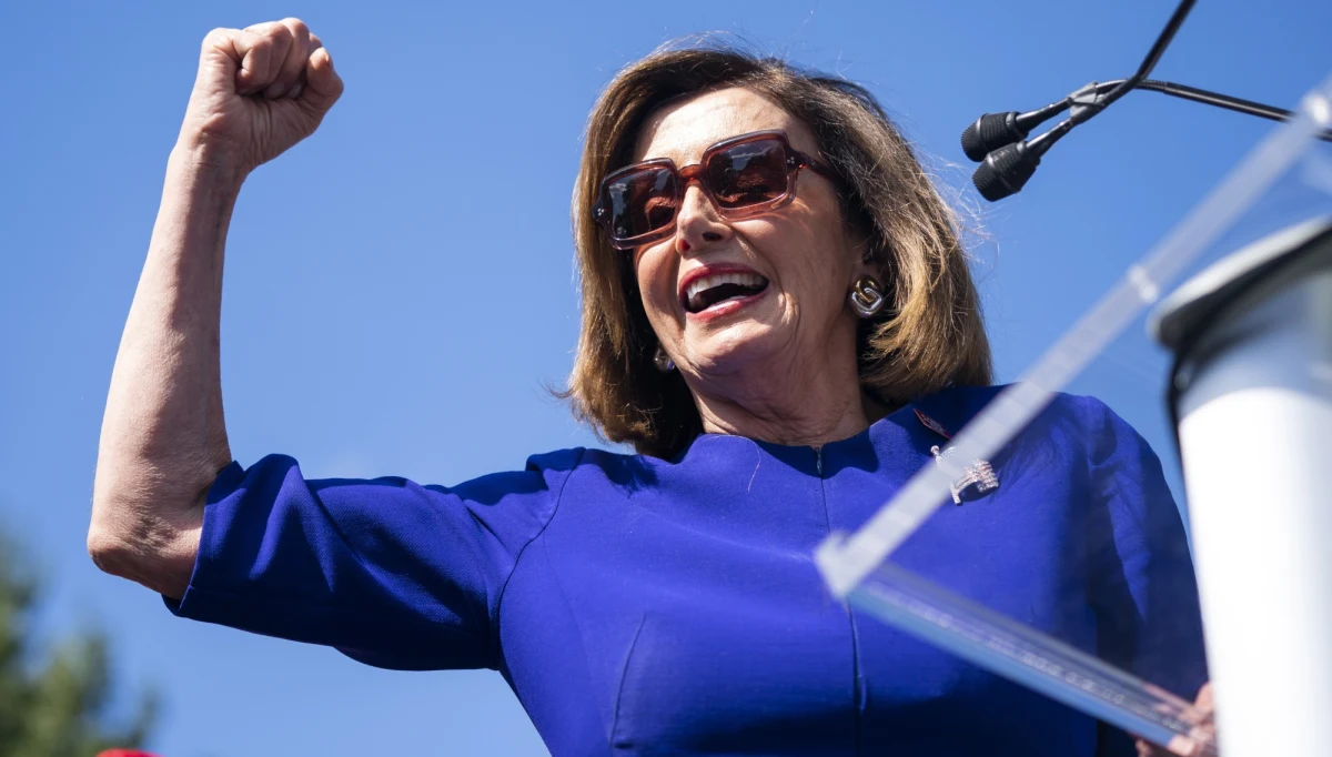 Spikerka Izby Reprezentantów Nancy Pelosi zapowiedziała śledztwo dotyczące impeachmentu prezydenta Donalda Trumpa w związku z podejrzeniem, że wywierał naciski na Kijów, by pozyskać informacje mogące zaszkodzić jego politycznemu rywalowi. 